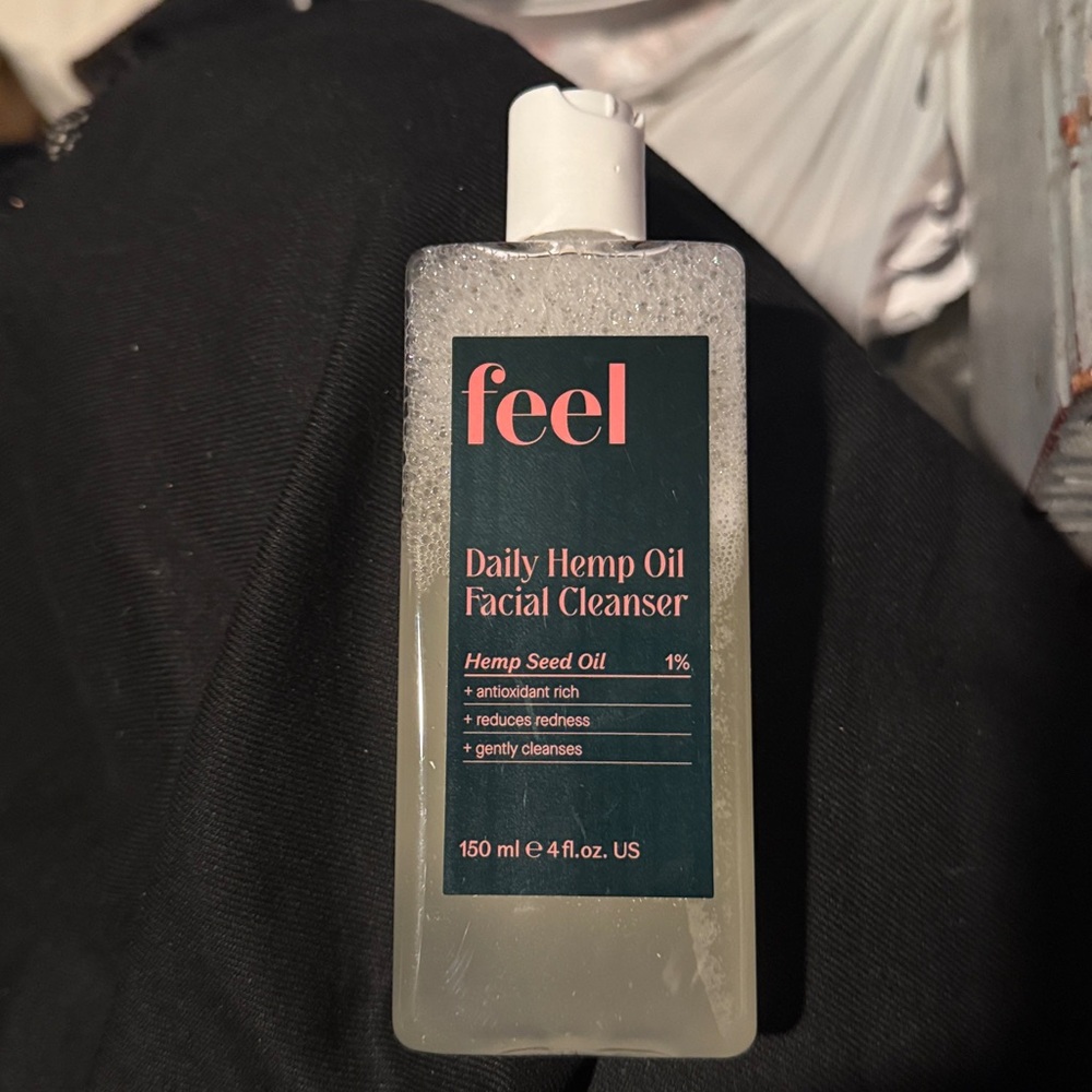Feel Brand Daily Hemp Oil Facial Cleanser (New)